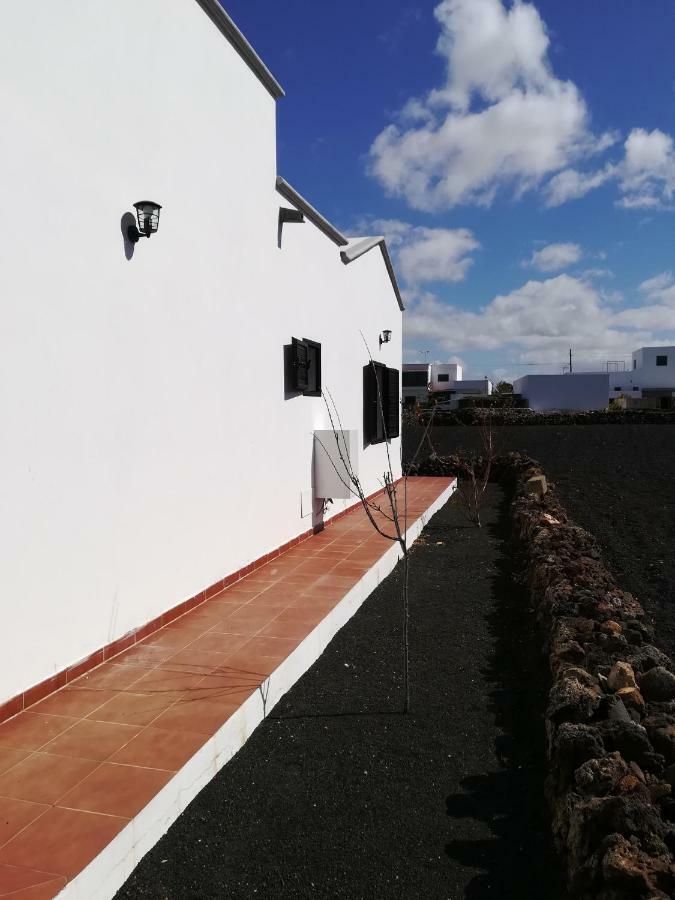 Vivienda Vacacional La Cañada Tinajo Exterior foto