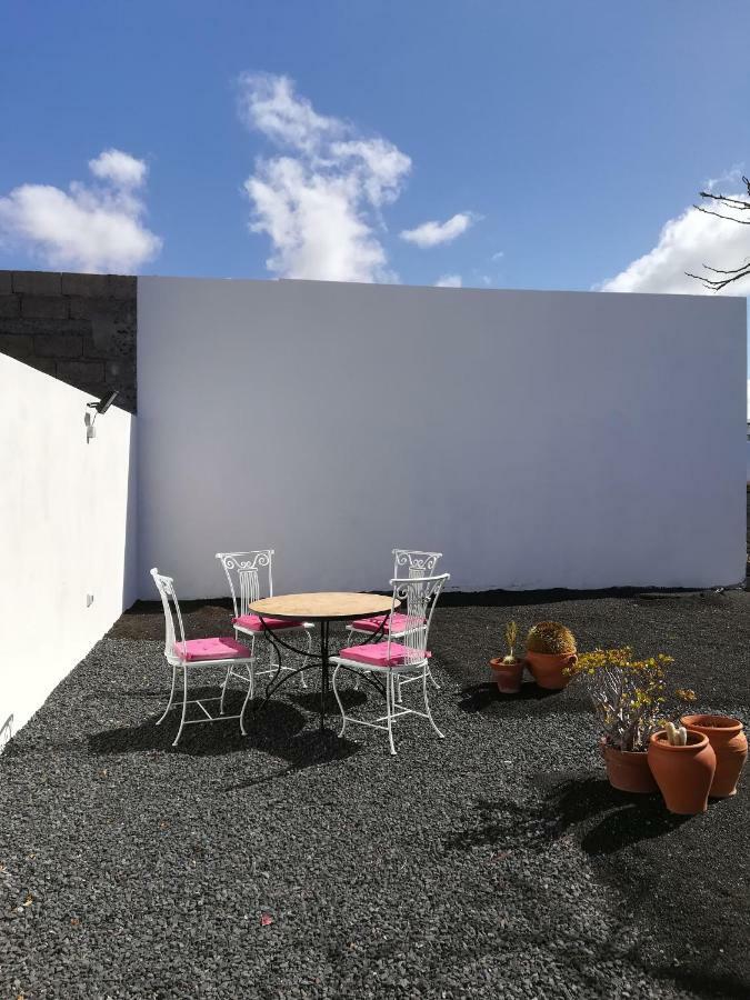 Vivienda Vacacional La Cañada Tinajo Exterior foto